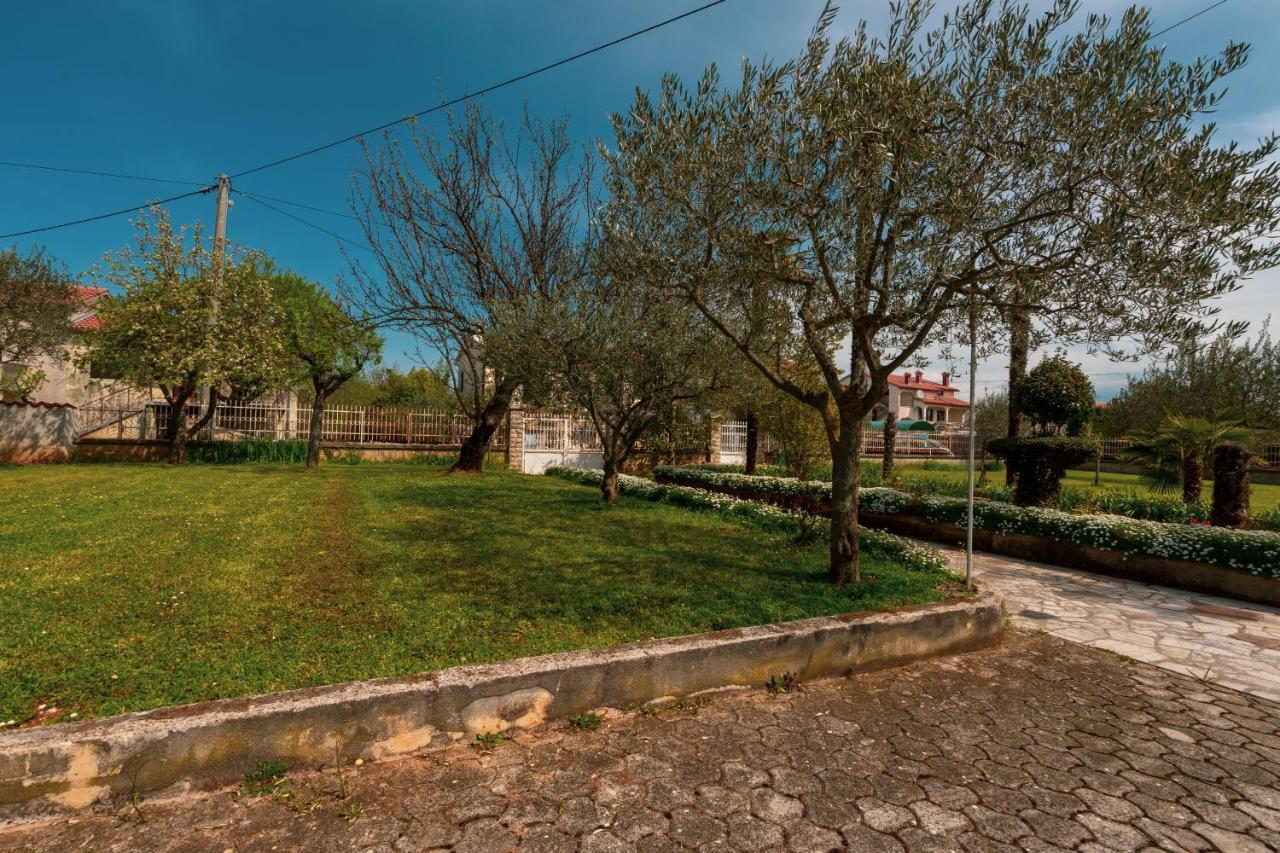 Apartment Villa Olga Poreč Exterior foto